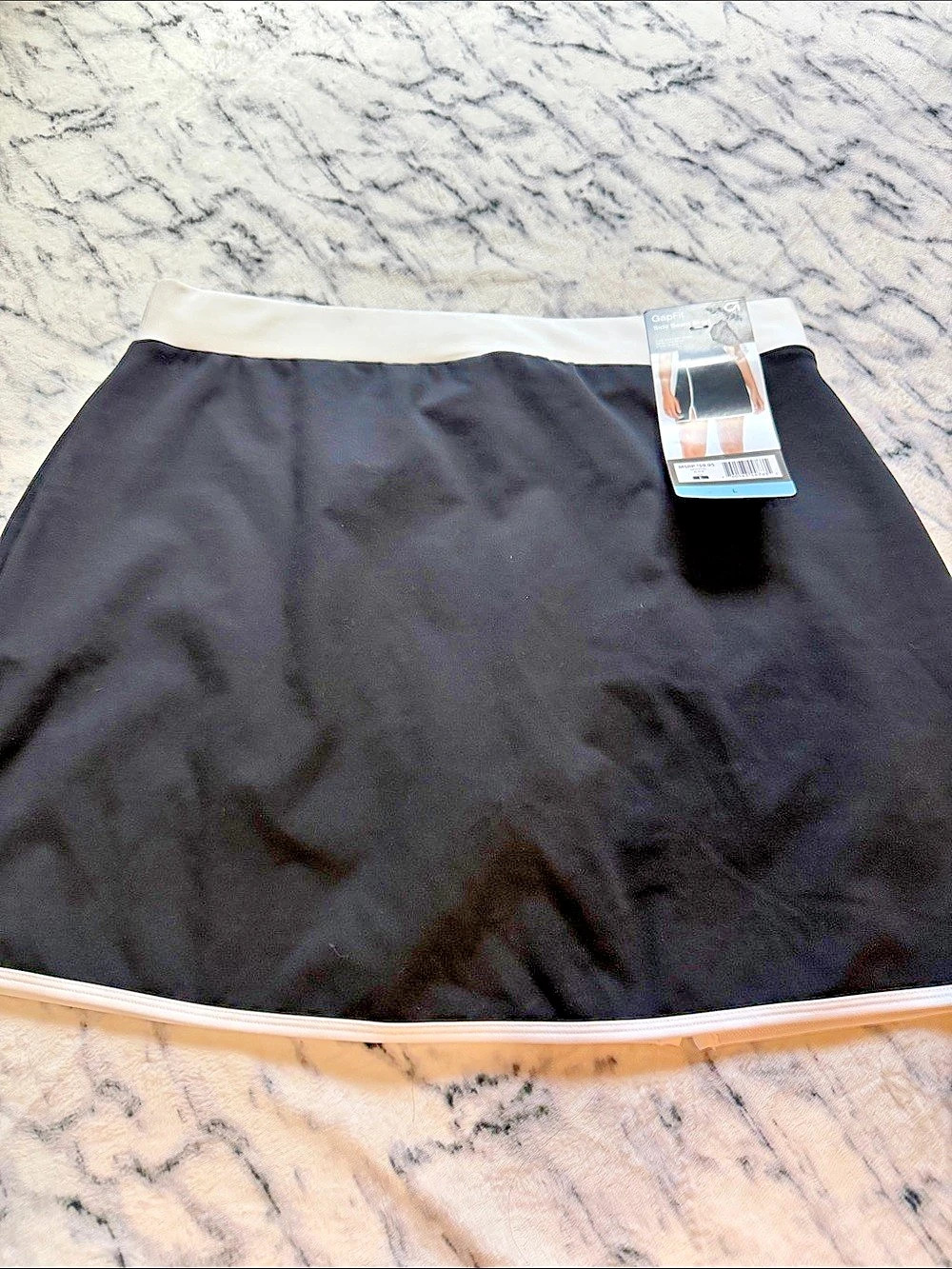 GapFit Side Seam Skort Black & White Large NWT